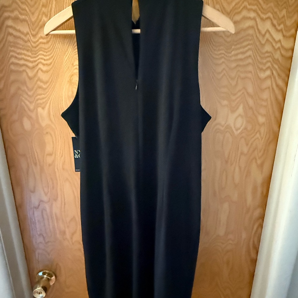 New York & Company Black Sleeveless Midi Sheath Dress. Size Large